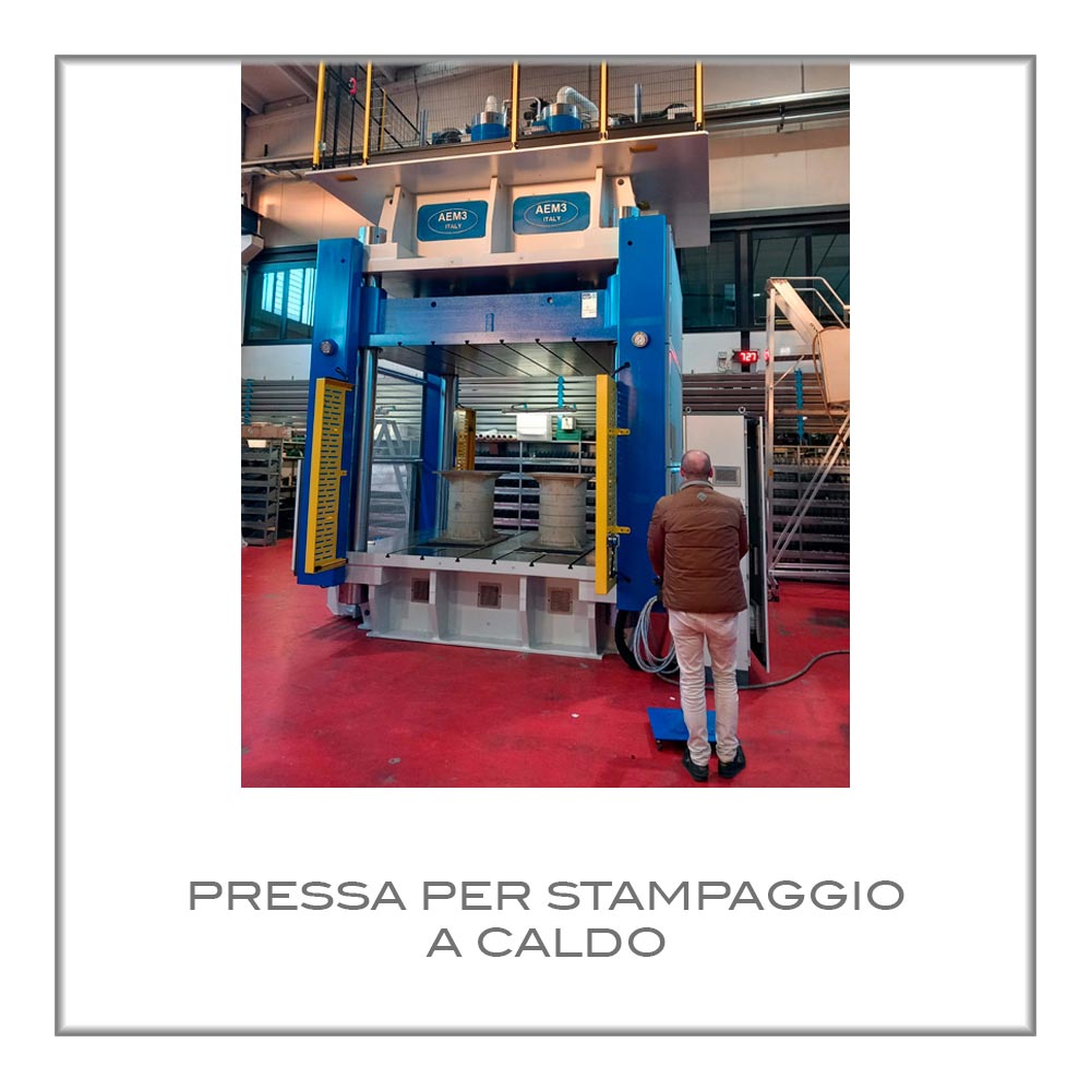 Pressa stampaggio a caldo